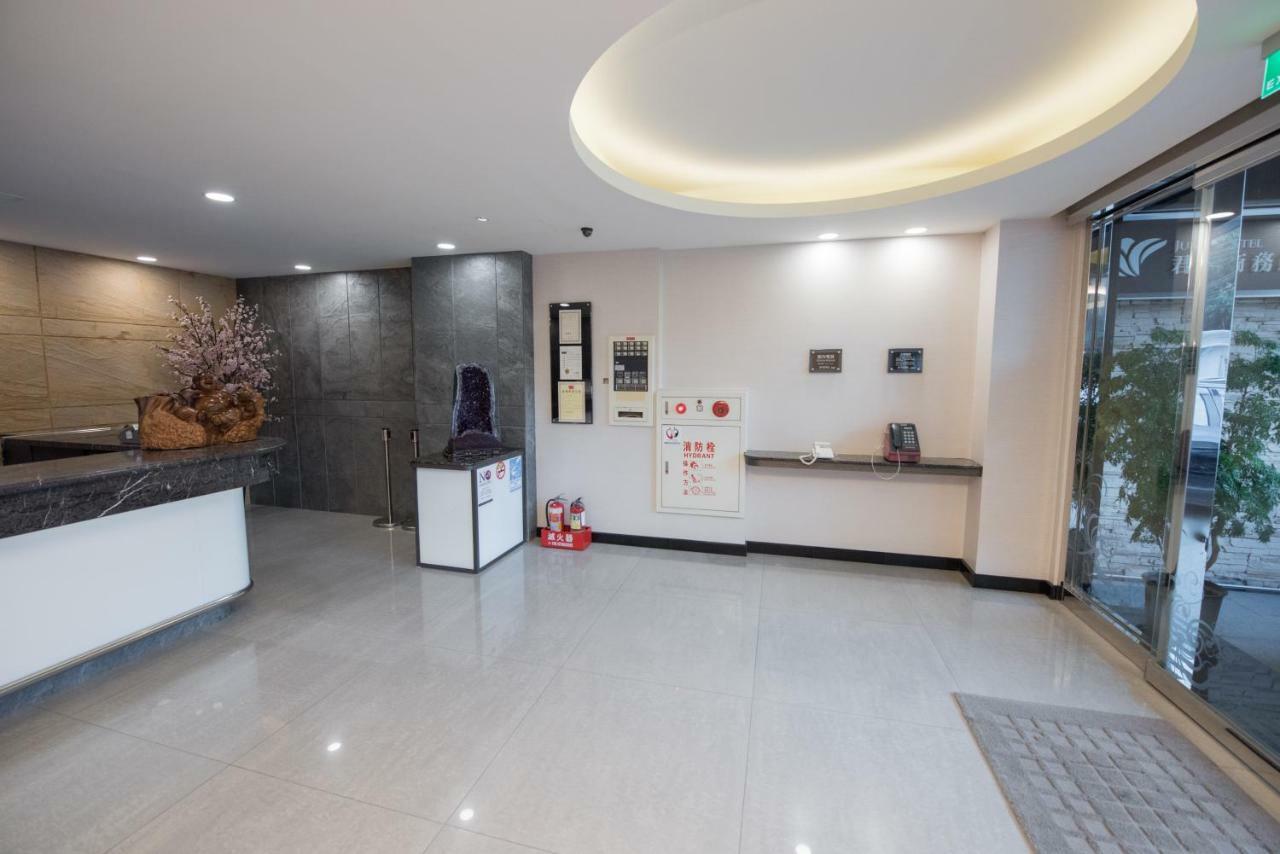 Junli Hotel Banciao Esterno foto